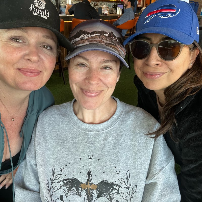 Baddies & Besties logo