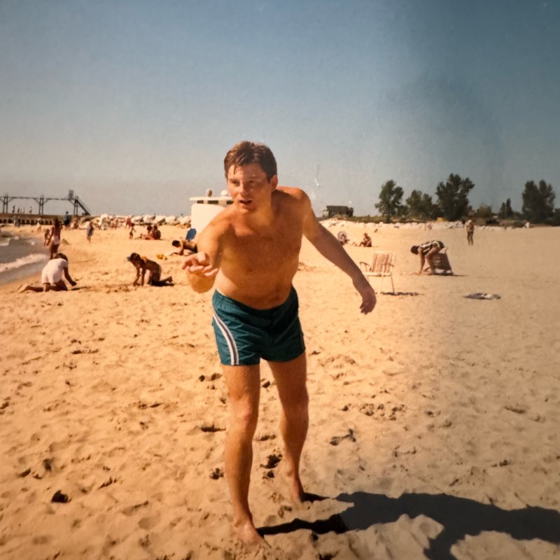 Summertime walking logo