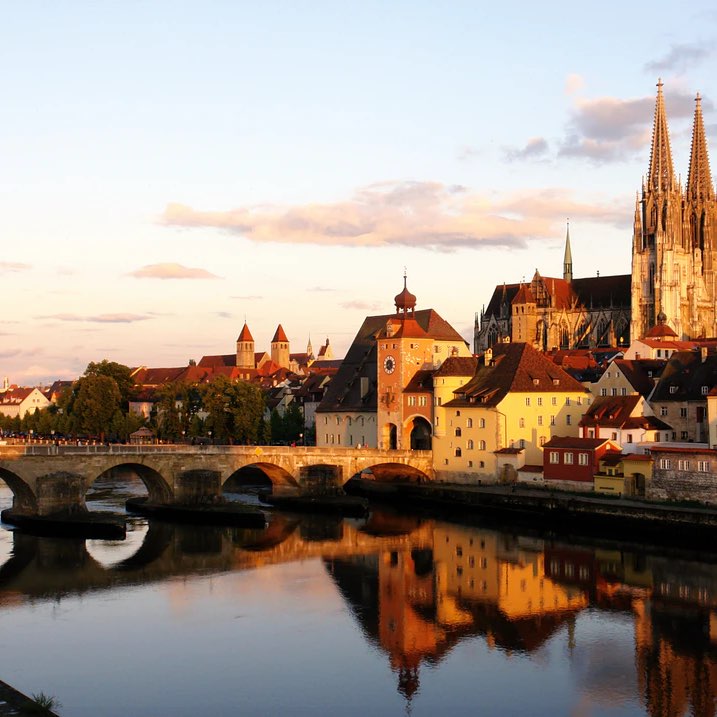 Regensburg Walking Club logo