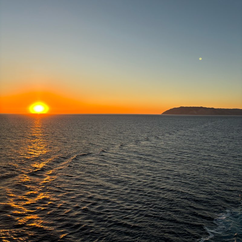 It’s a good day to keep moving logo