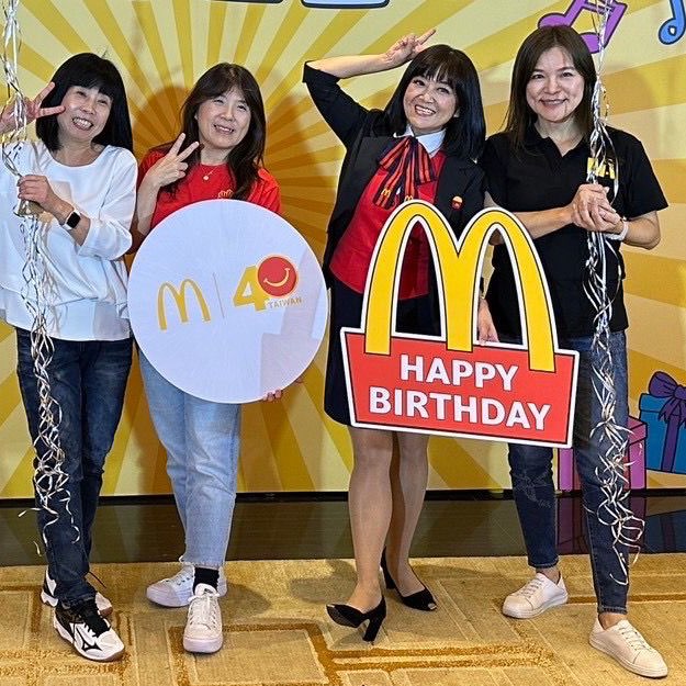 天呀天呀！腰瘦了🧜‍♀️、臉也小了😳 logo