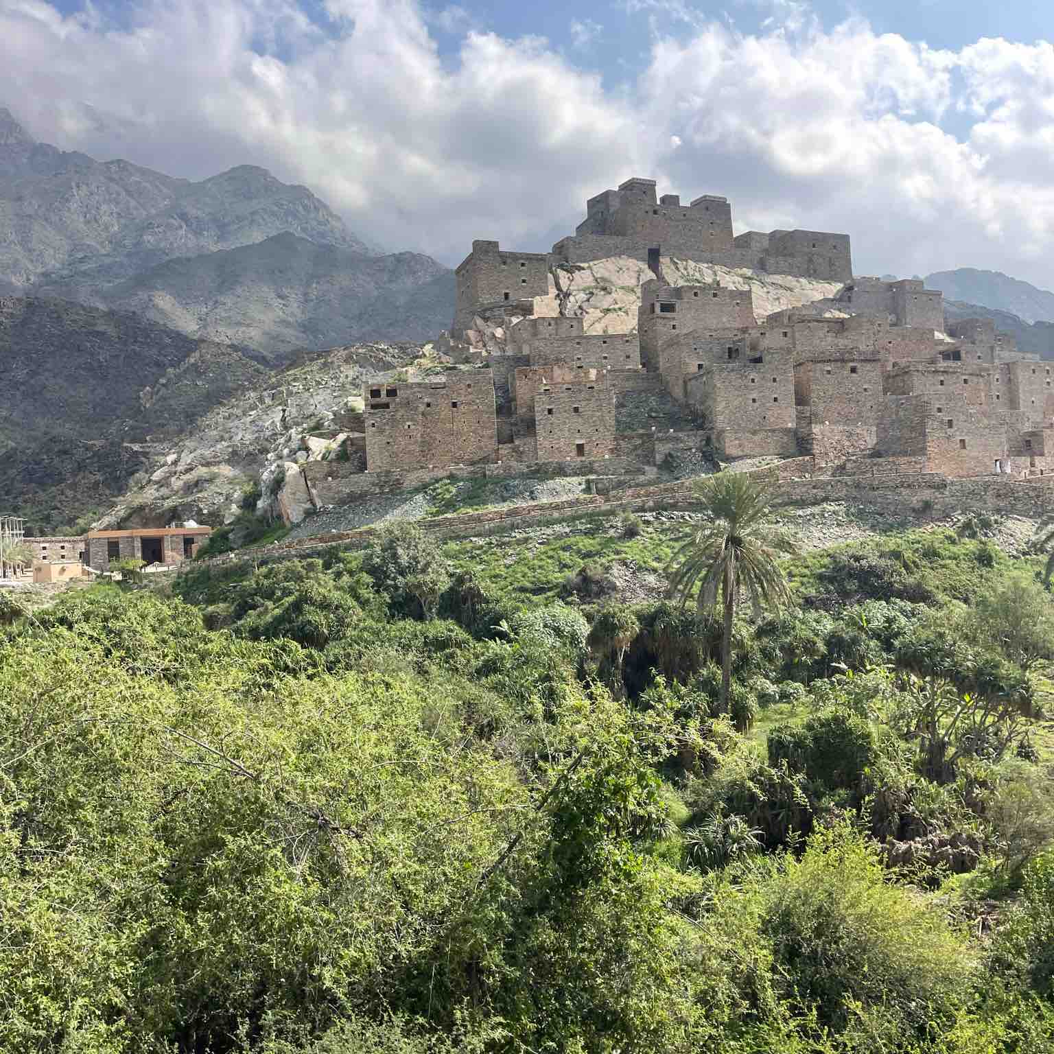 👑 قروب 🌴 التحدي  - الساعد 👑 logo