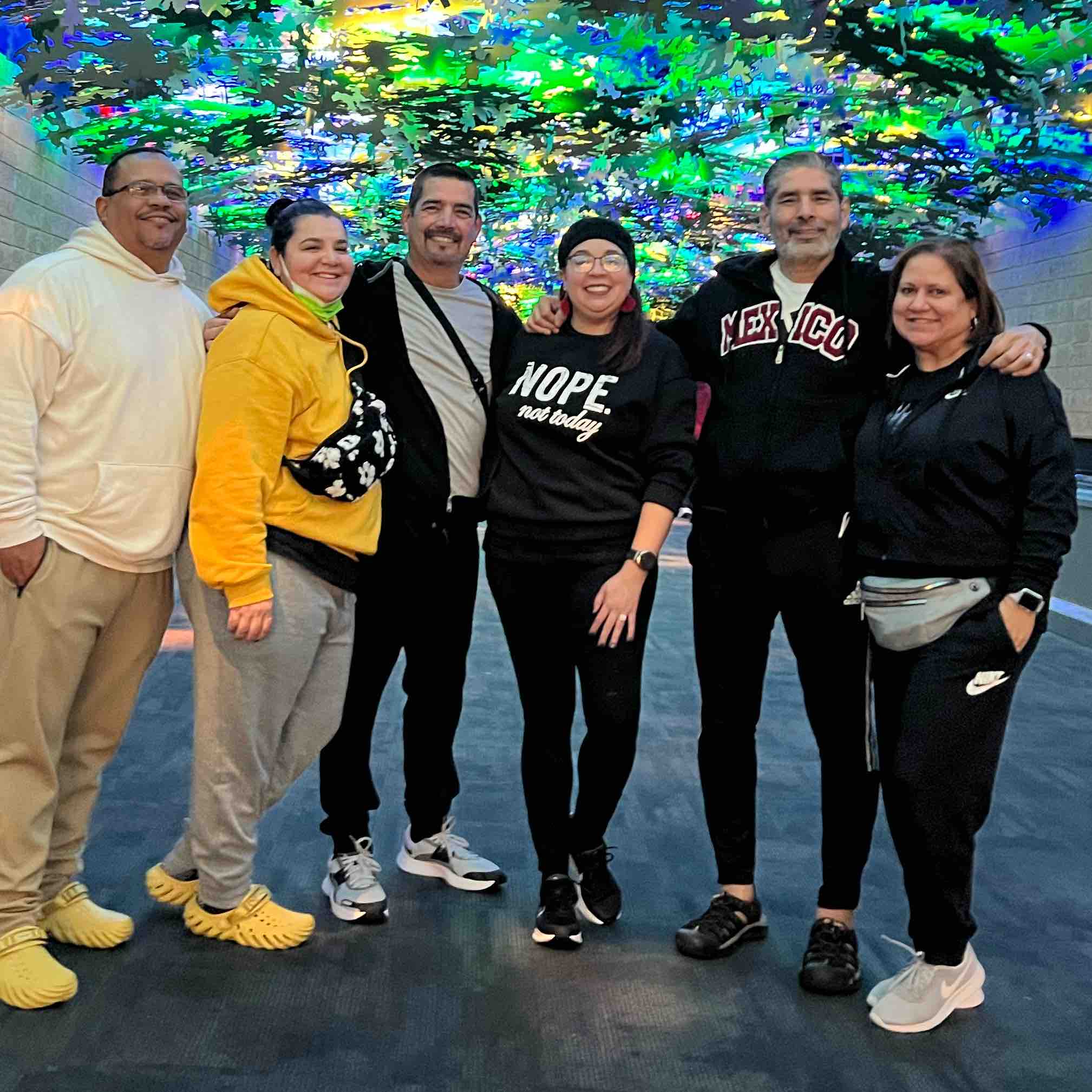 Crazy Family ❤️ logo