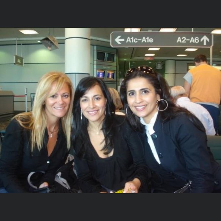 Friends that Walk logo