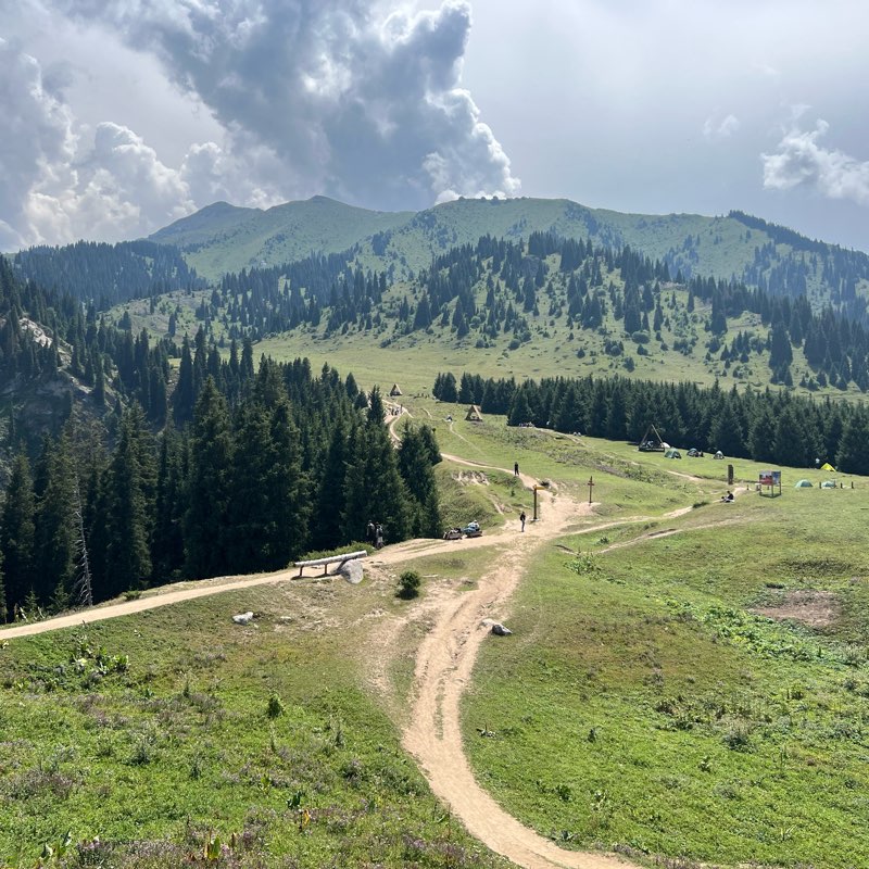 Ходим в горы Алматы logo