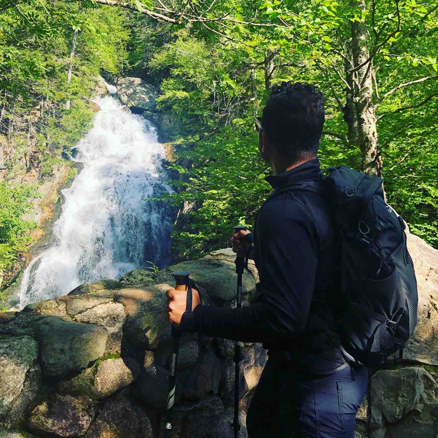 ❤️HEALTHY MINDS😍 logo