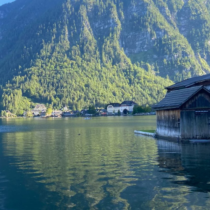 walking nonstop logo