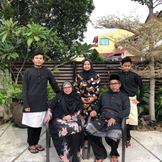 Domo’s family ⭐️ logo