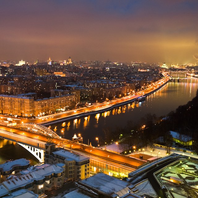 HAMOVNIKI MOVING FORWARD logo