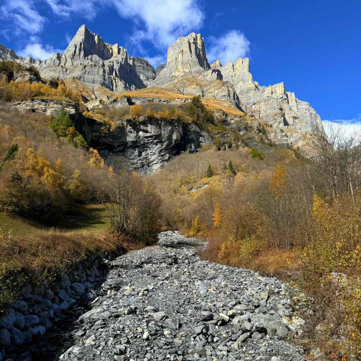 Schritte-Battle logo