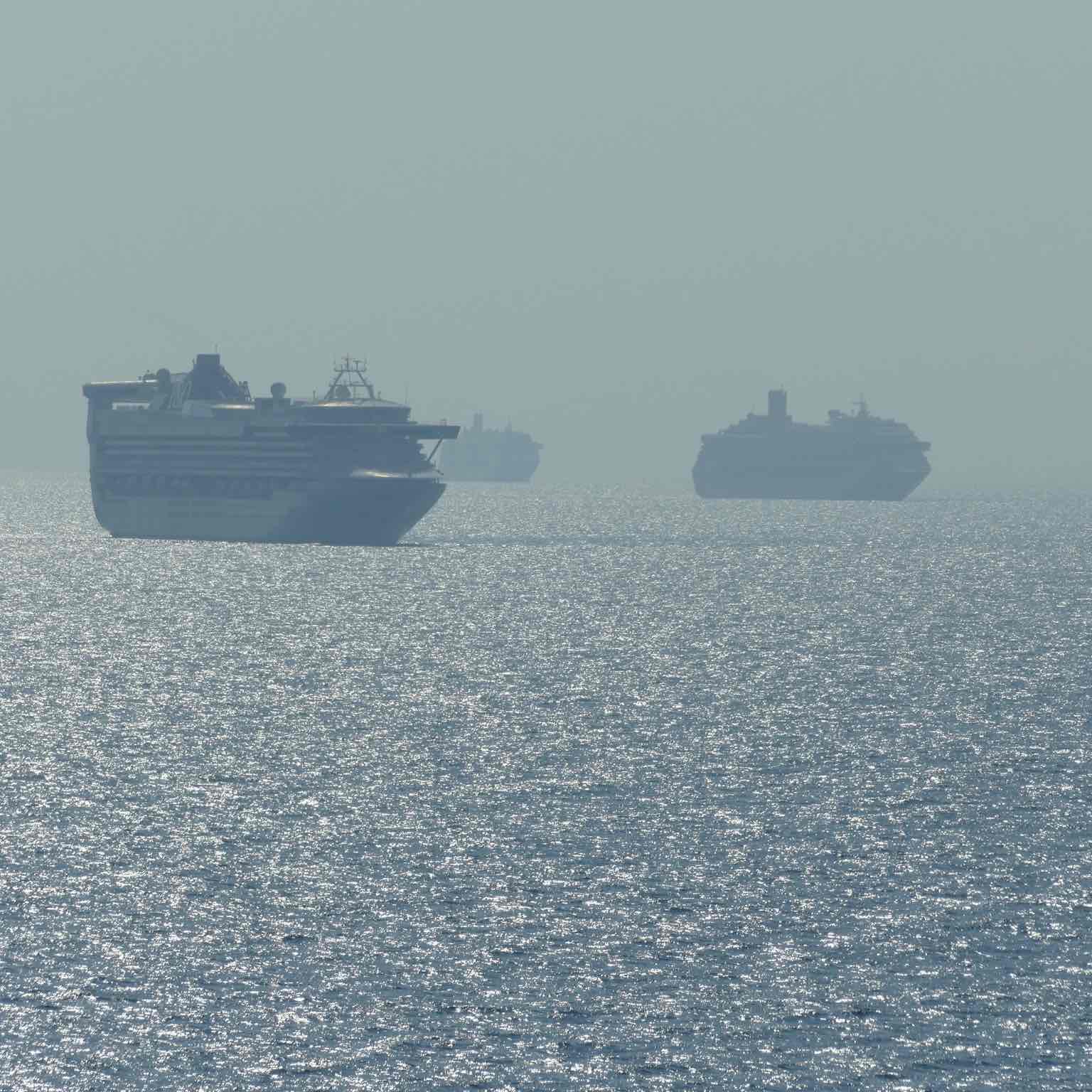 The Cruise Ship’s 🛳️ group logo