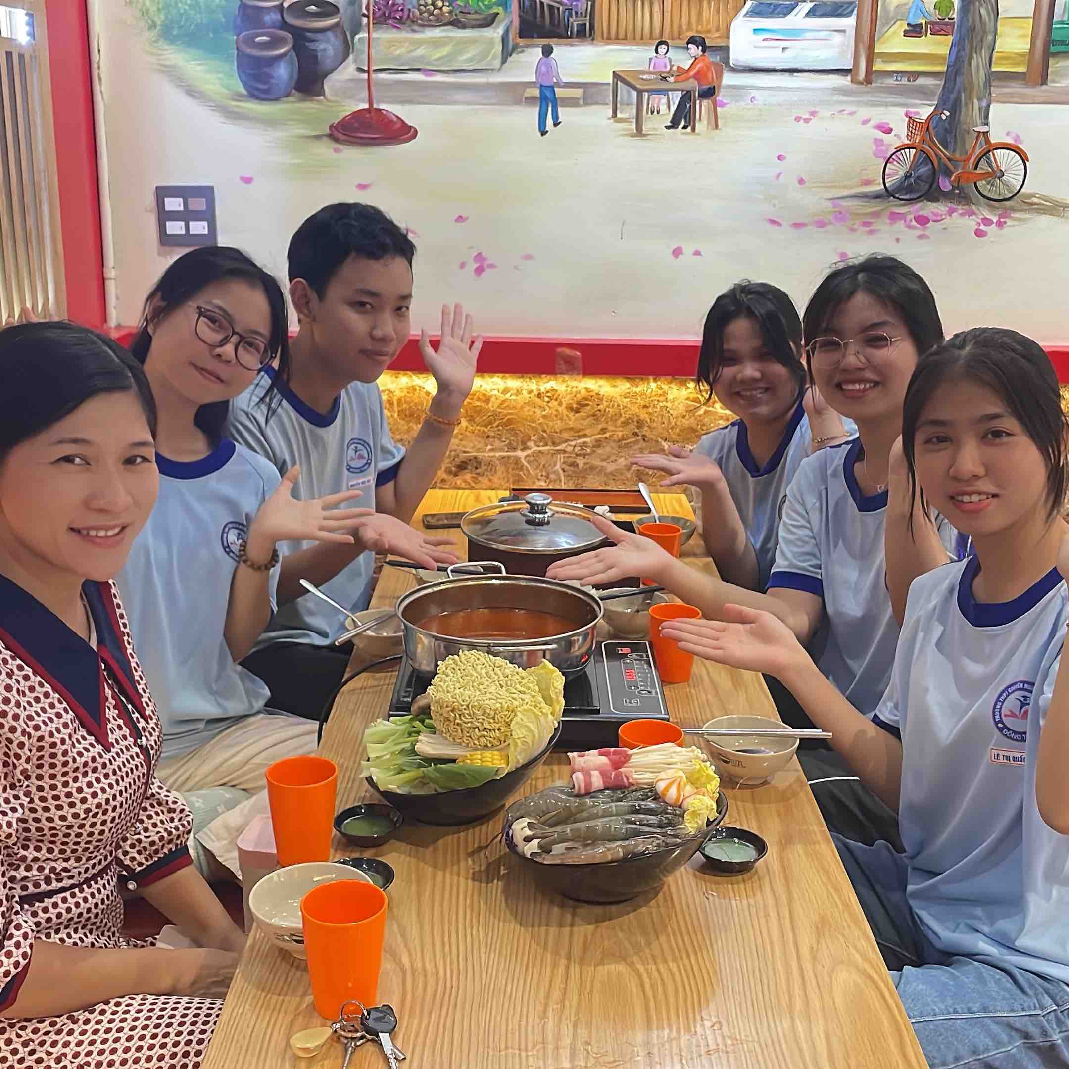 Ngôi nhà Địa lí NQD logo