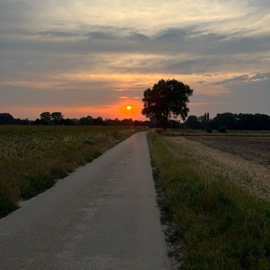 30K for 30 DAYS 🫧🤩❤️‍🔥 logo