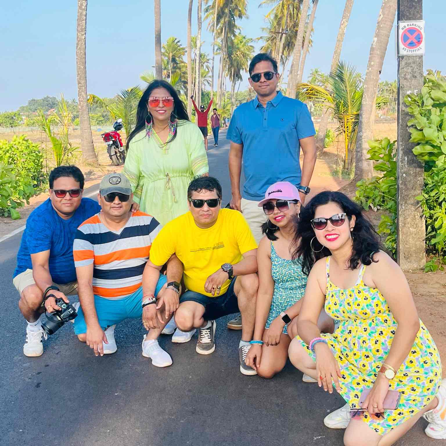 Besties 8th April logo