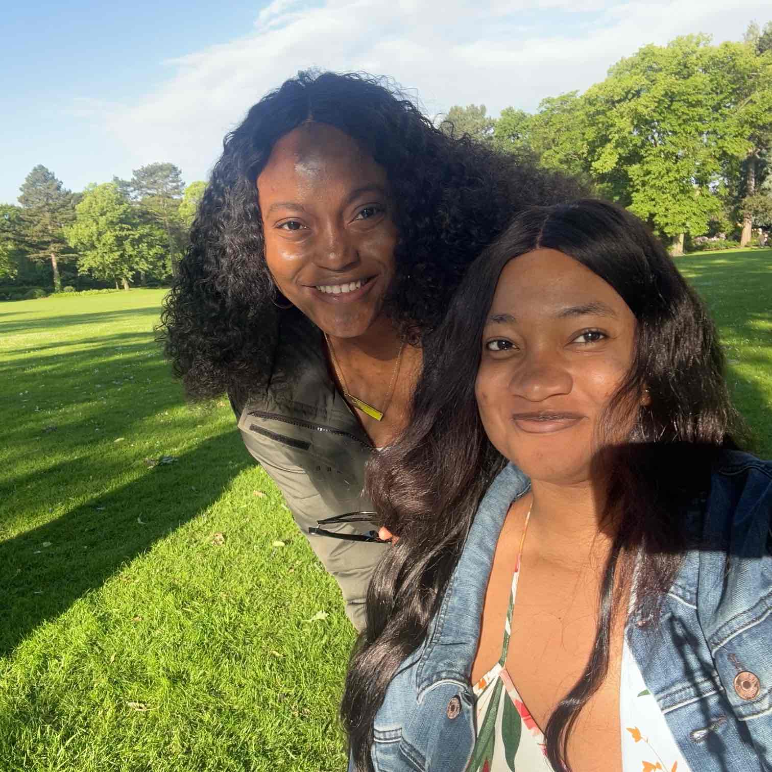 Weekly Steppers logo