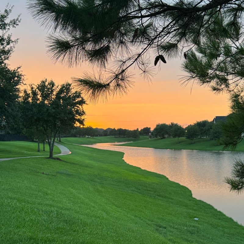 چالش قدم گزاري گروه خوش اندام logo