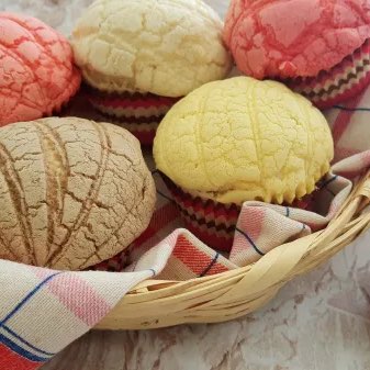 Los Manteconchas logo