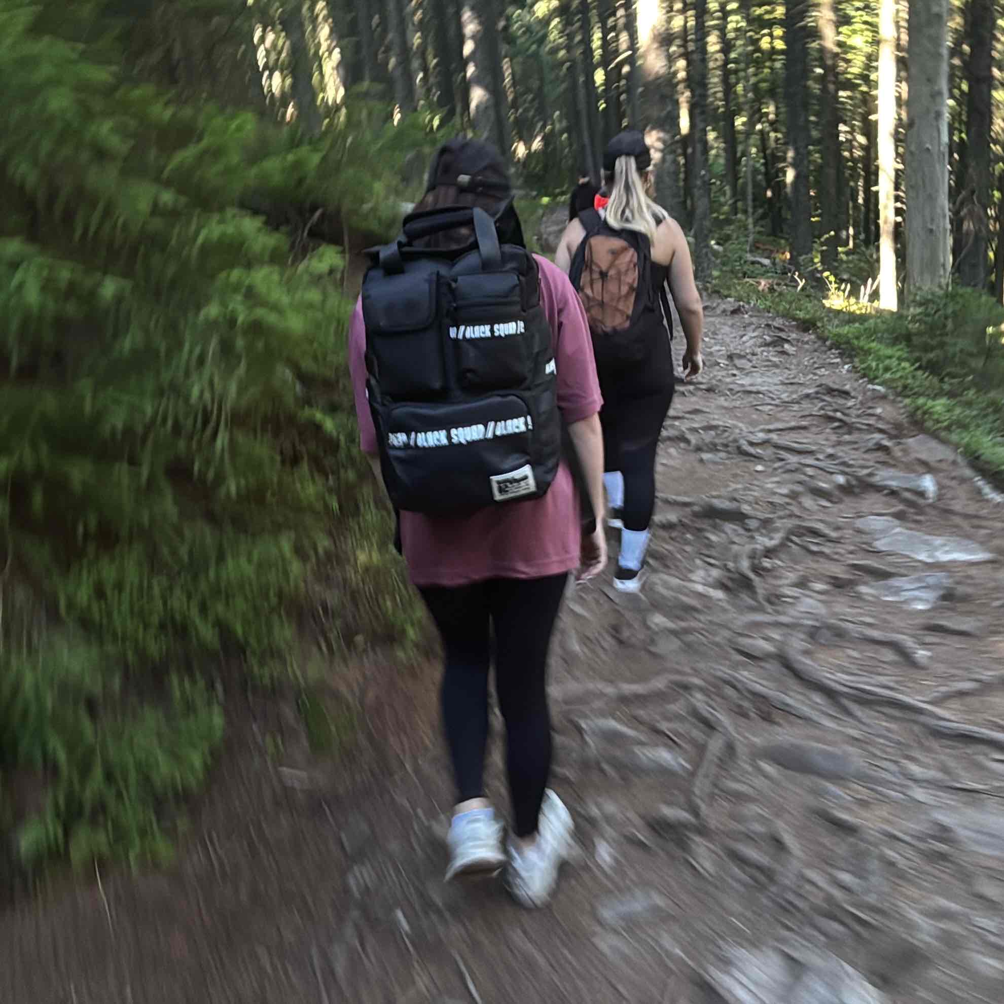 Ходаки 🧟‍♀️🧟 logo