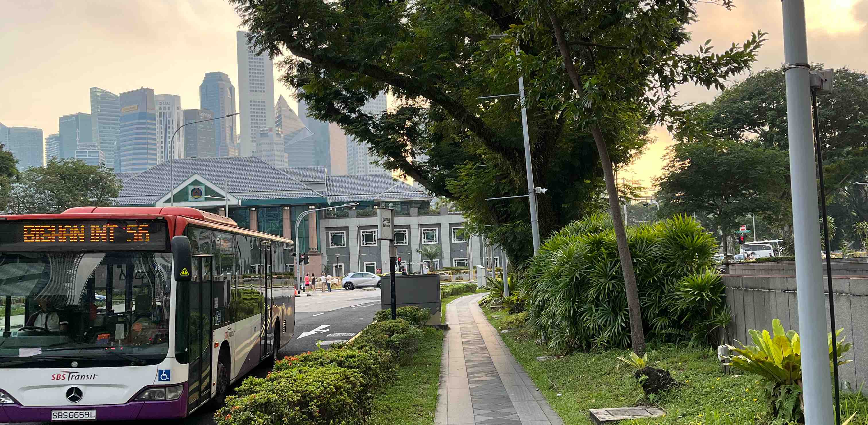 Good happy healthy walk 🚶♂️ banner