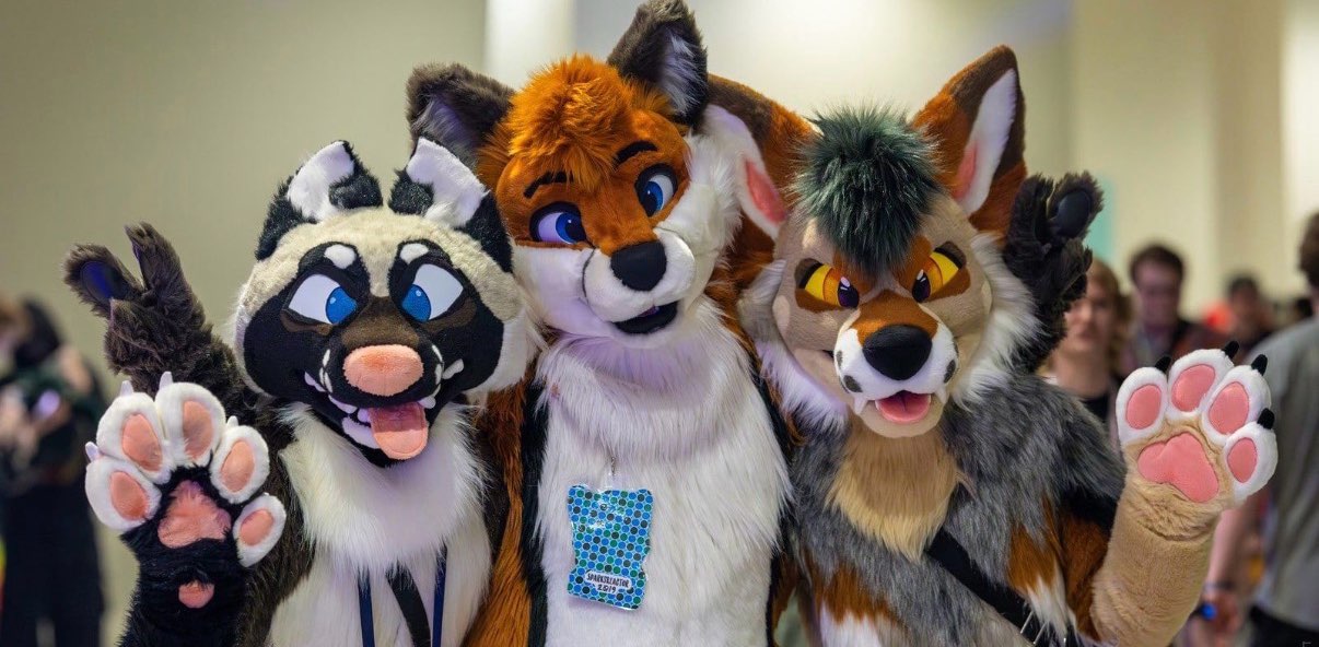 Akita Jackal Fox Dot Com banner