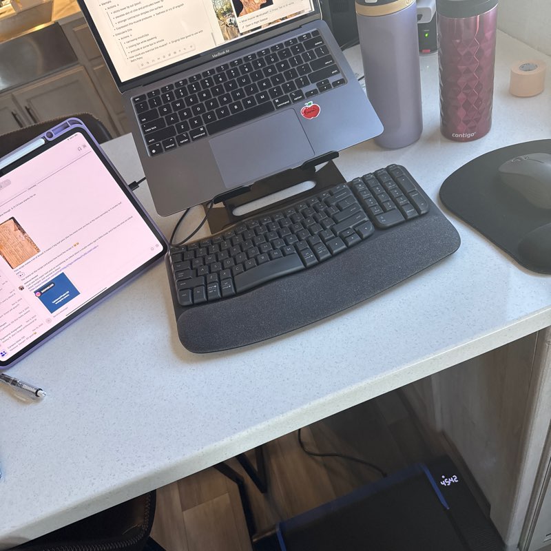 Student Walker Club logo