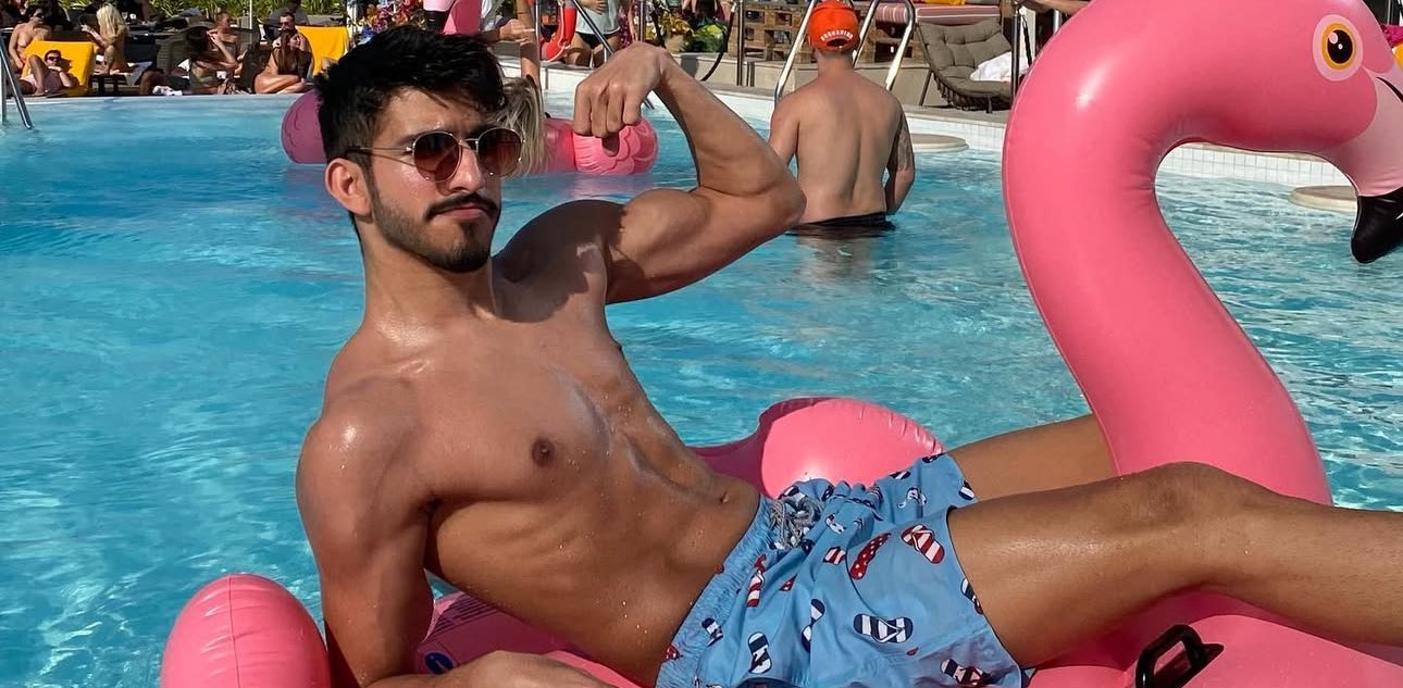 عيال بيت نانا banner