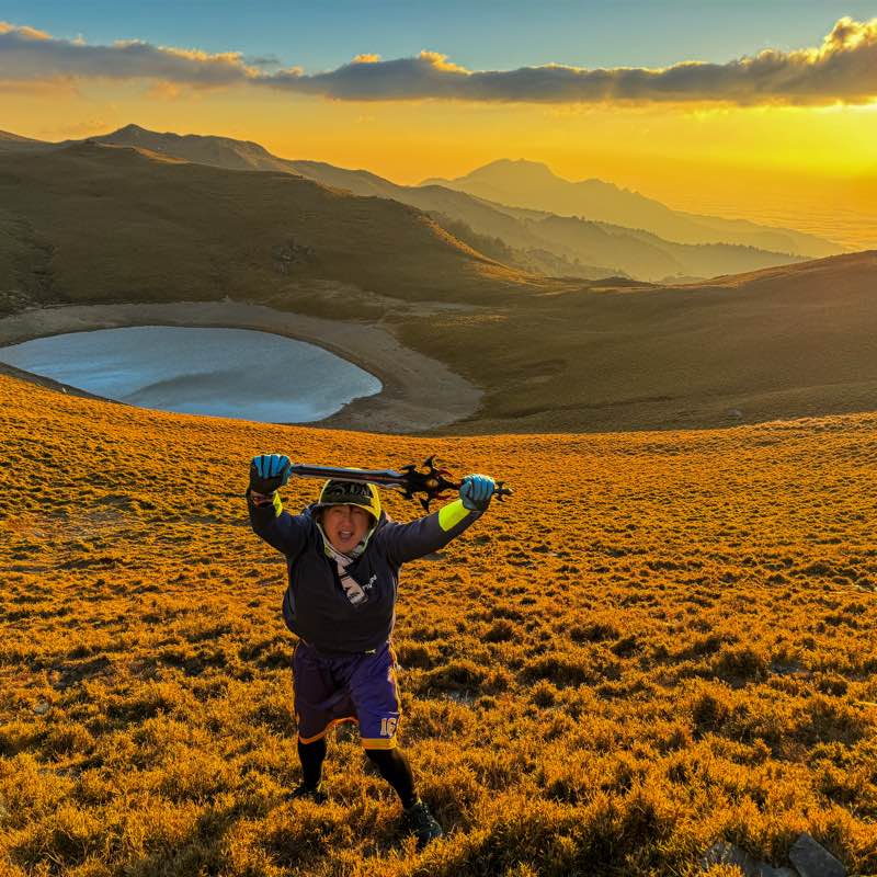 橘_萬蛇again logo