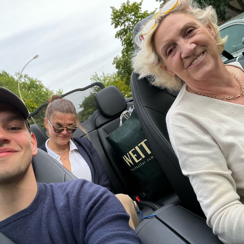 27 ❤️🫶🏼🫰🏼 logo