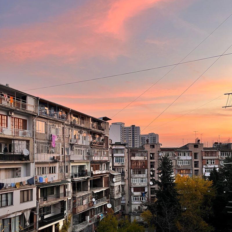 «всё закончится,а мы-нет» клуб logo