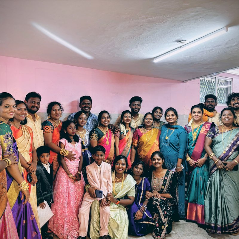 முனியாண்டி குடும்பத்தார் logo