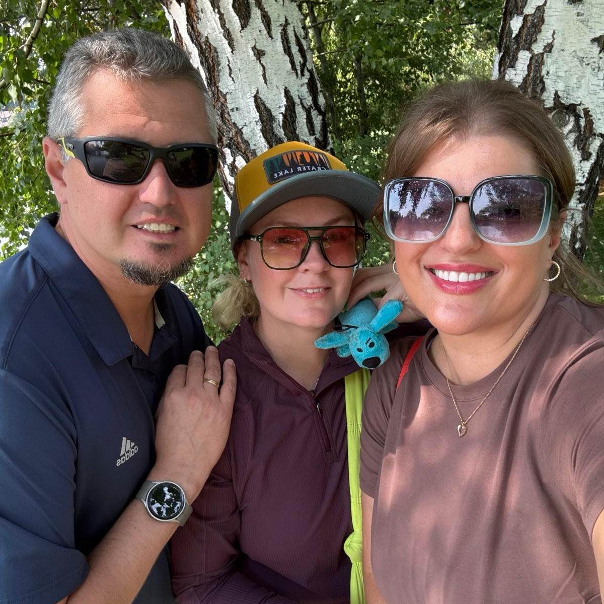 три Ленивые жопы 🌰🌰🌰 logo