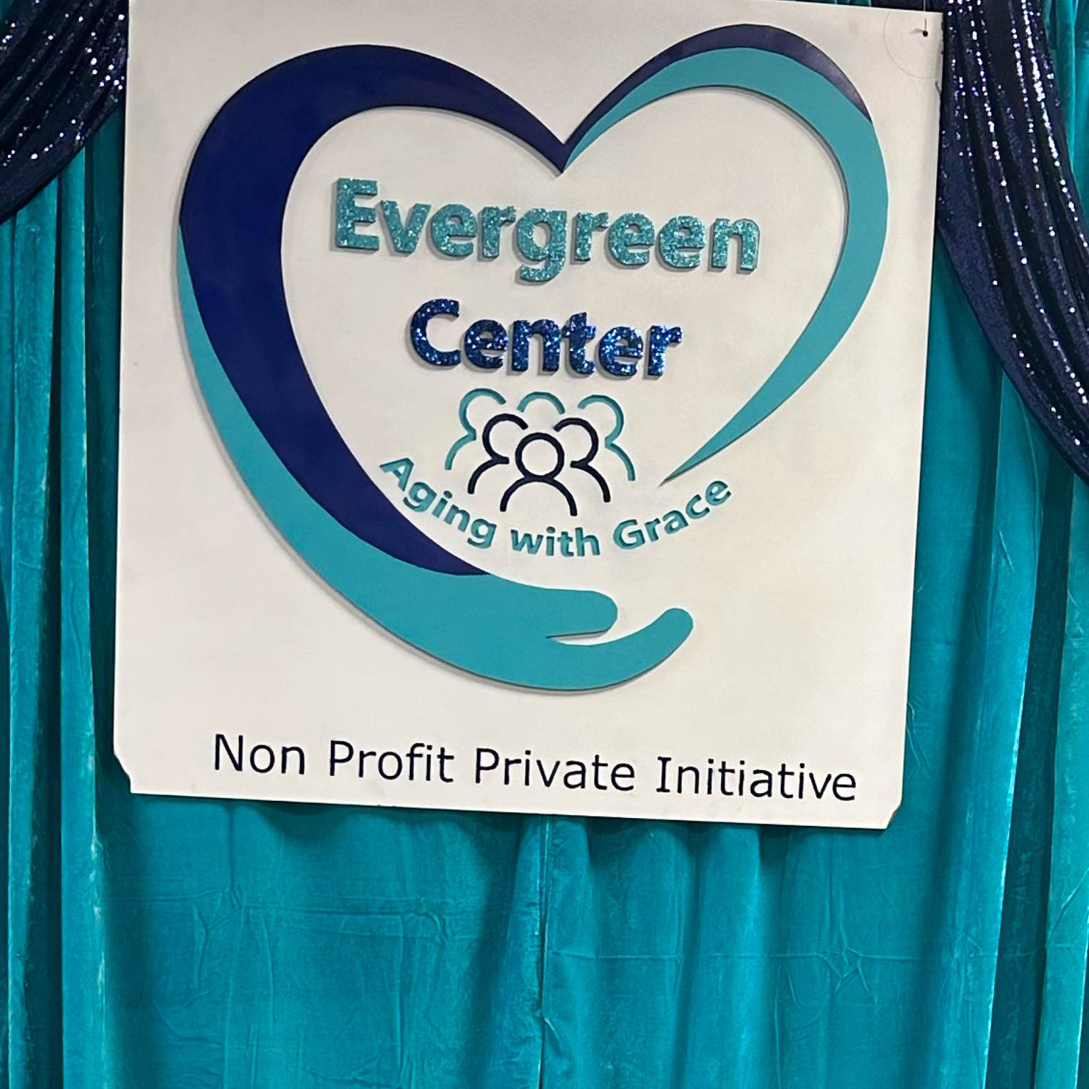 Evergreen  logo