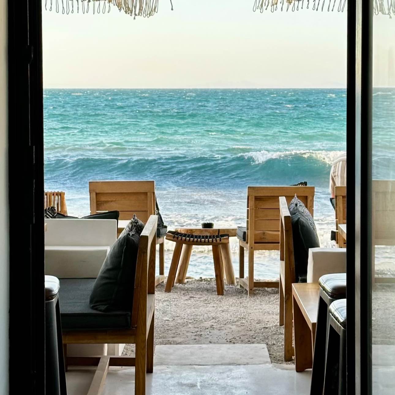 الحمراوات logo