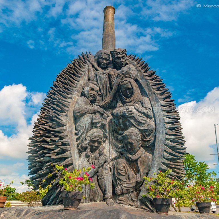 Dusit Davao Pipz (Not Company) logo