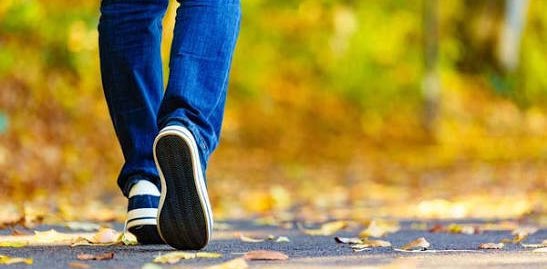 پاهای بی قرار banner