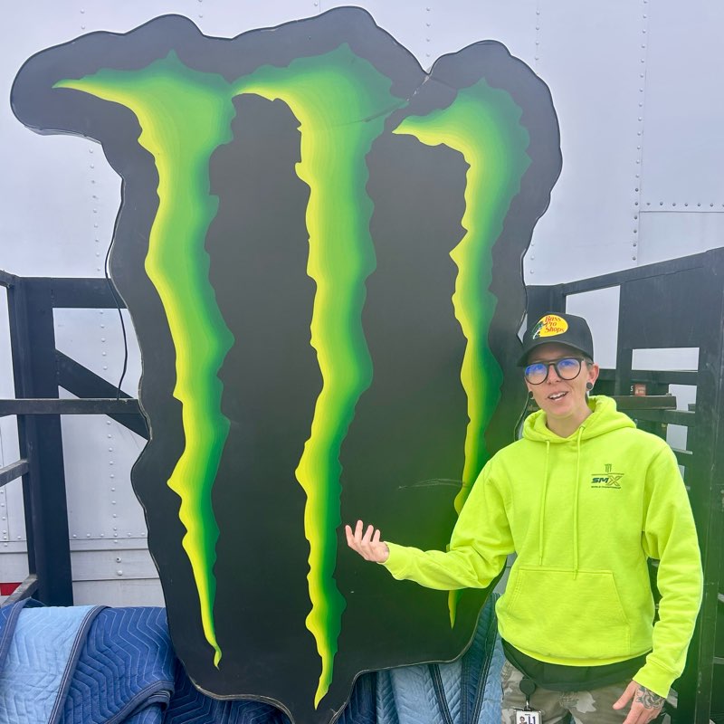 SISSY THAT WALK 155 logo