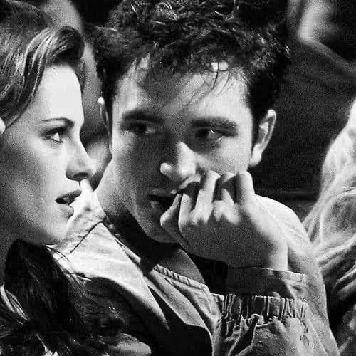 Клуб мёртвых поэтов logo