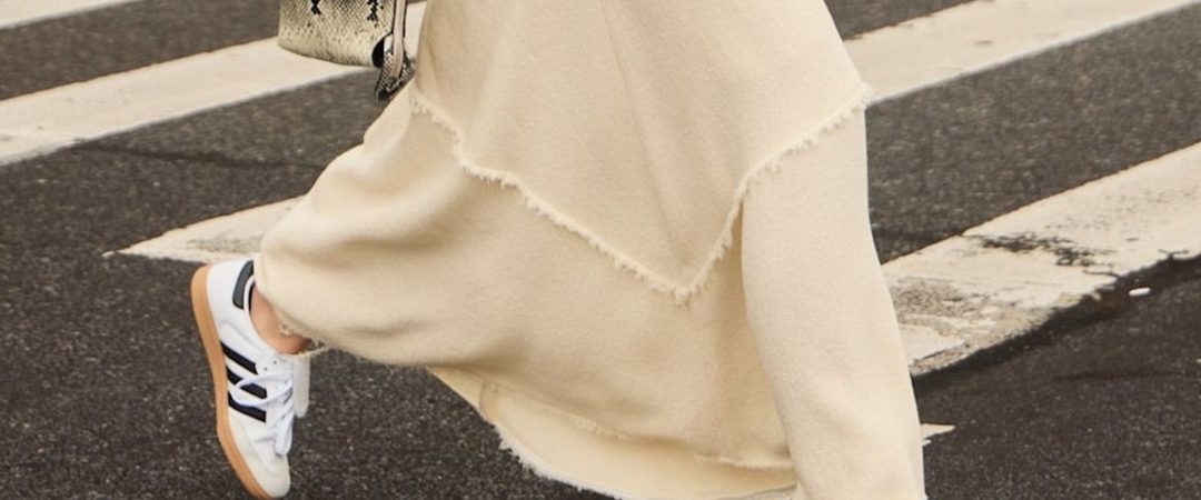 👟summer sneakers 👟 banner