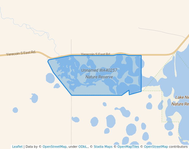 walking in Unnamed WA40257 Nature Reserve map in Lake Hinds