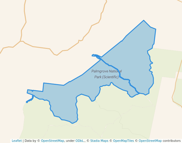 walking in Palmgrove National Park (Scientific) map in Moura