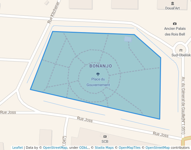 walking in Place du Gouvernement map in Douala