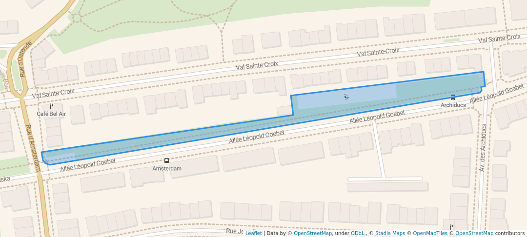 walking in Allée Léopold Goebel map in Luxembourg