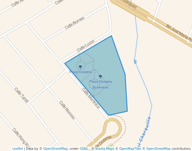 walking in Plaza Oceania Bulevares map in Saltillo