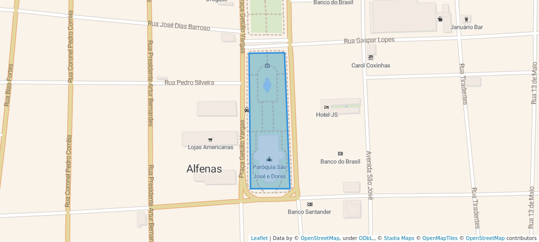 walking in Praça Getúlio Vargas map in Alfenas