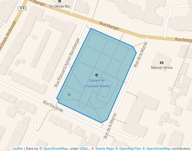 walking in Square du Chanoine Martin map in Metz