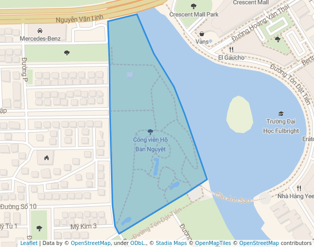 Công viên Hồ Bán Nguyệt