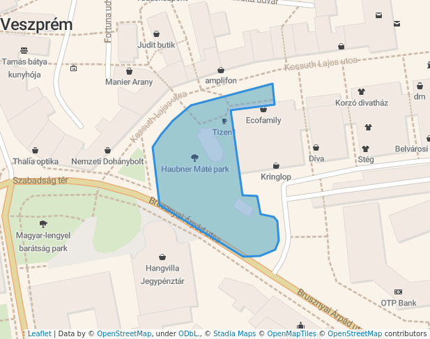 walking in Haubner Máté park map in Veszprém