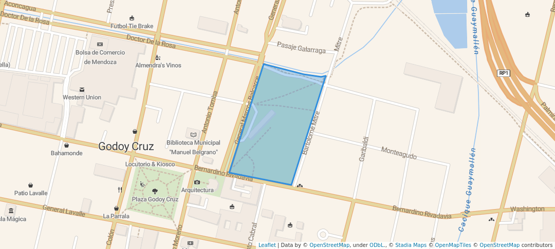 walking in Espacio Verde Luis Menotti Pescarmona map in Godoy Cruz