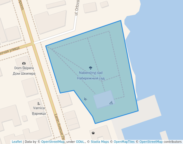 Набережный сад