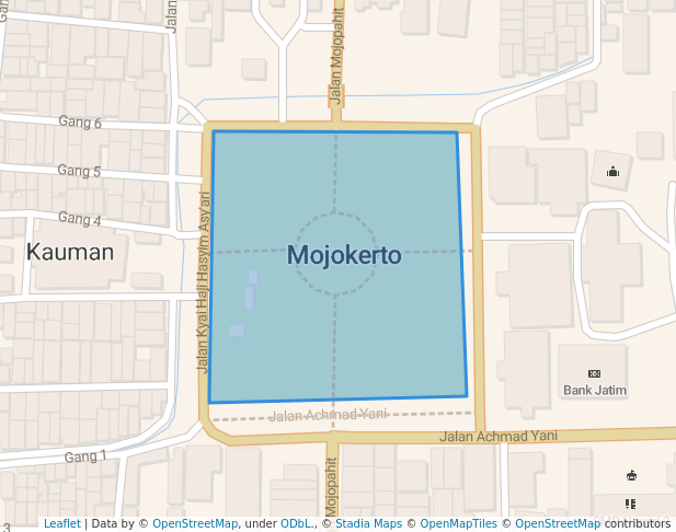 walking in Alun-Alun Mojokerto map in Mojokerto
